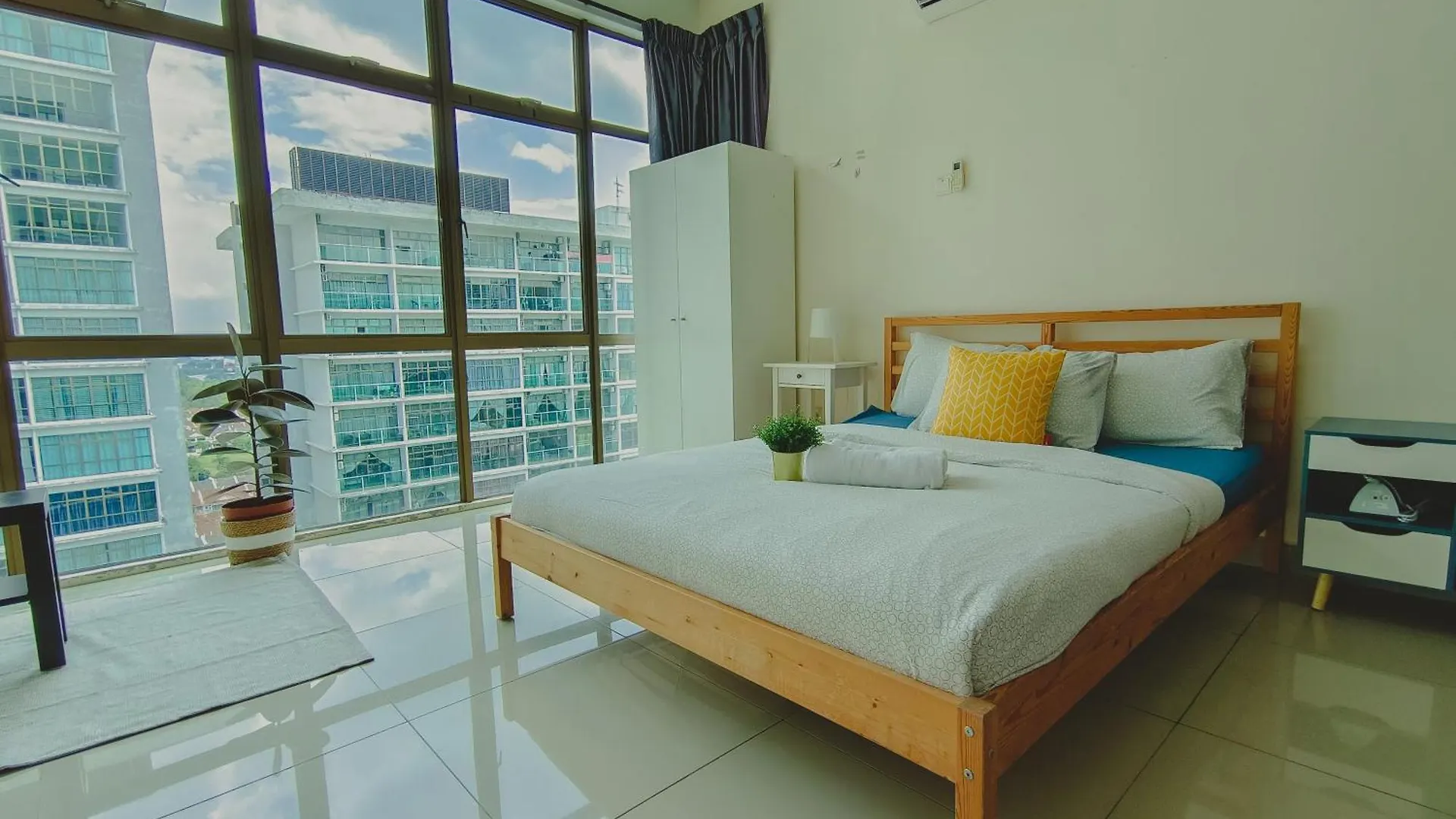Mount Austin Ikea, Aeon 10Mins -Pool View- C115 Lägenhet Johor Bahru 0*,